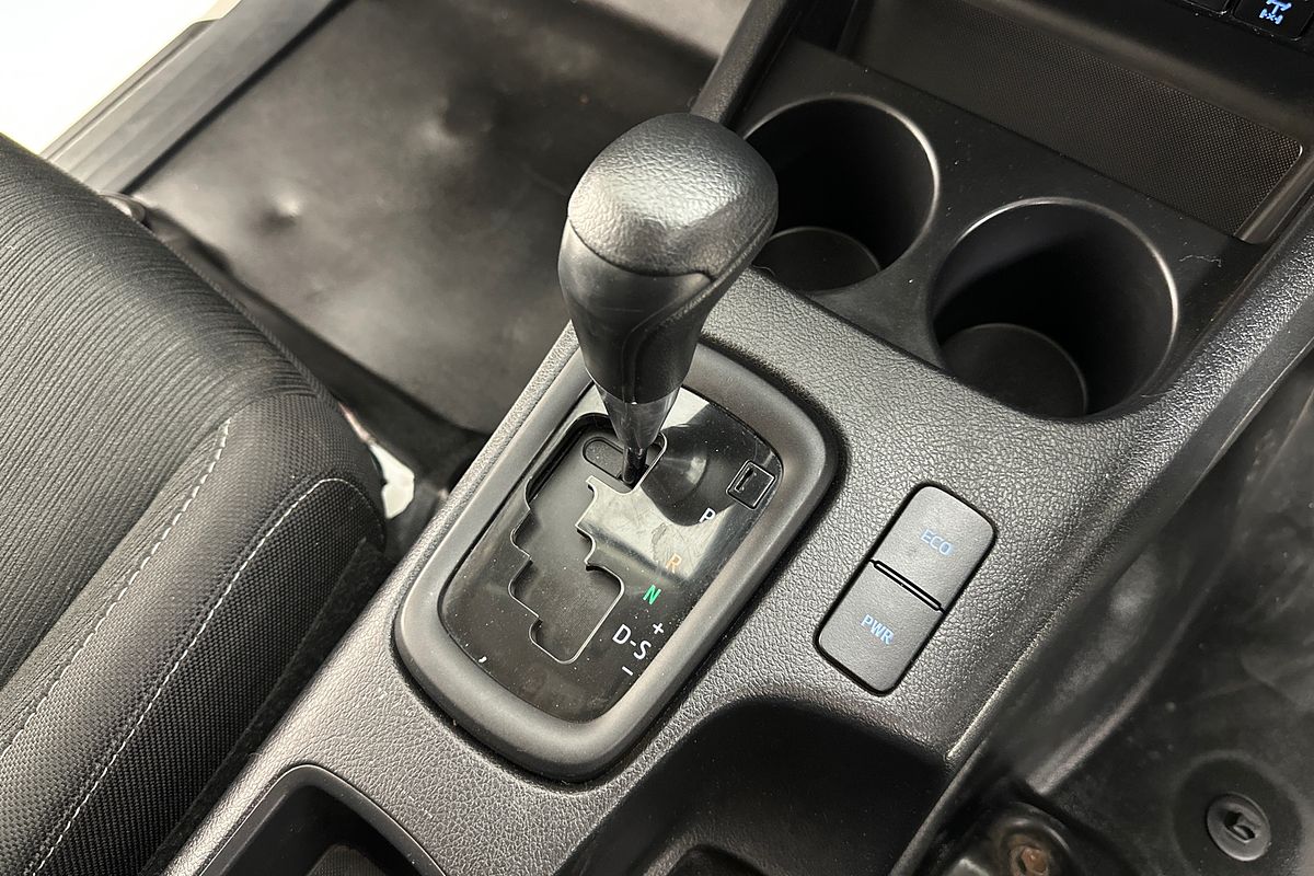 2021 Toyota HILUX SR (4x4) GUN126R FACELIFT 4X4