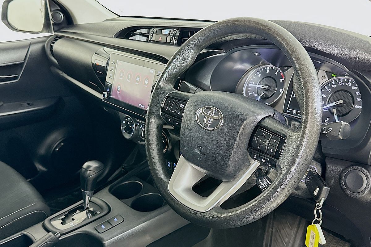 2022 Toyota HILUX SR (4x4) GUN126R 4X4