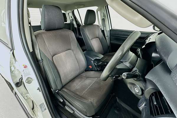 2017 Toyota HILUX SR HI-RIDER GUN136R REAR WHEEL DRIVE