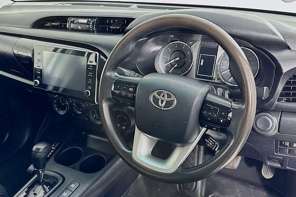 2021 Toyota HILUX SR (4x4) GUN126R FACELIFT 4X4