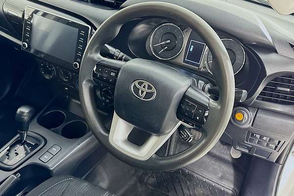 2022 Toyota HILUX SR (4x4) GUN126R 4X4