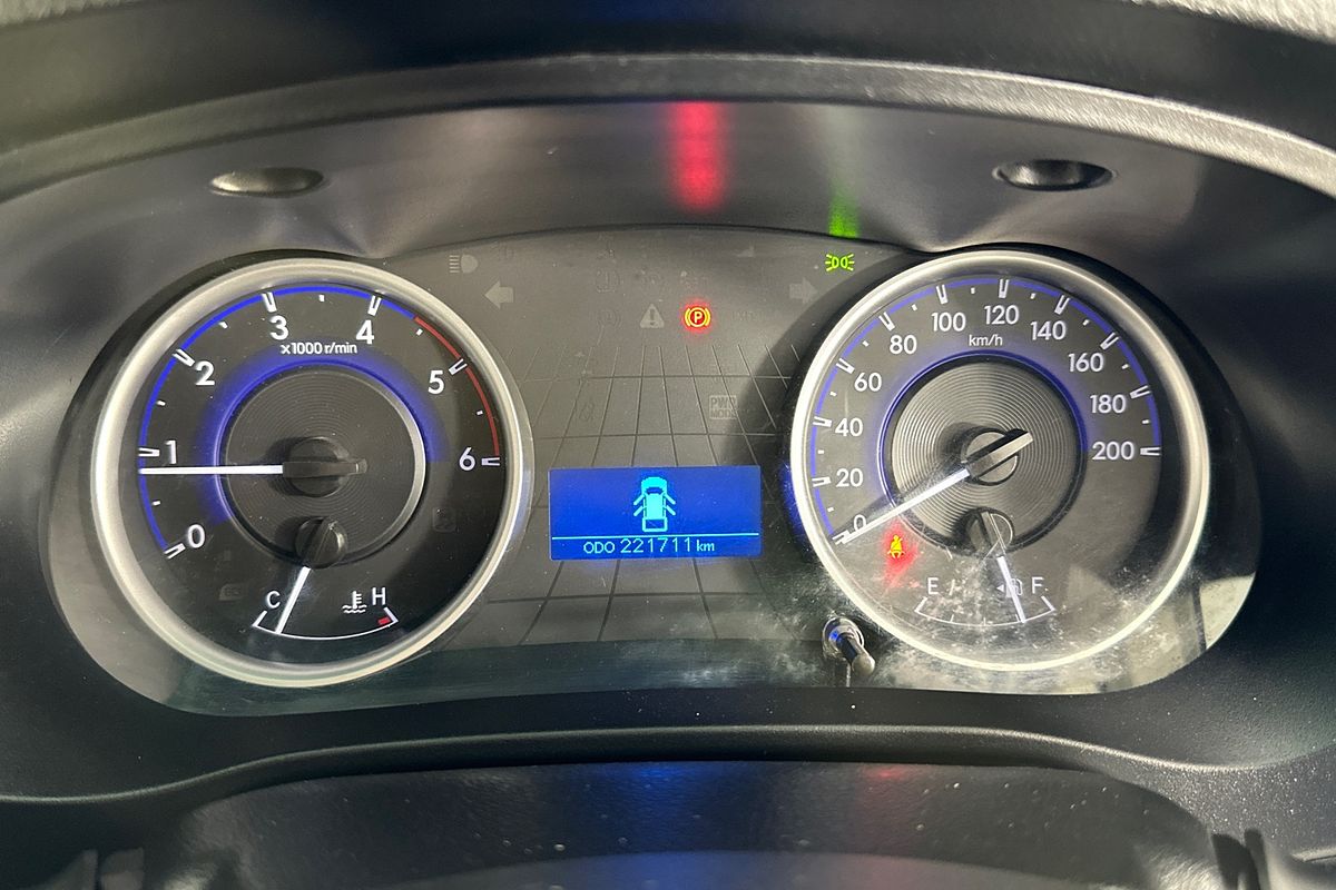 2018 Toyota HILUX SR (4x4) GUN126R MY19 4X4