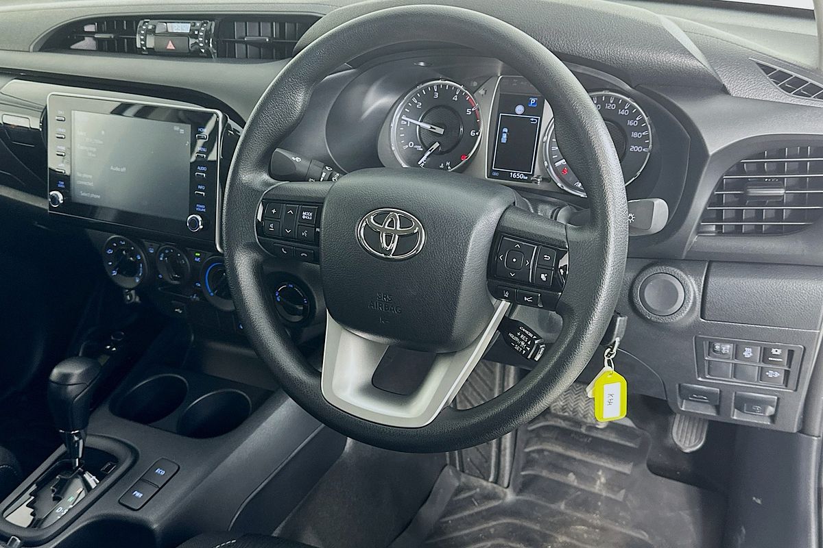 2024 Toyota HILUX SR GUN126R 4X4