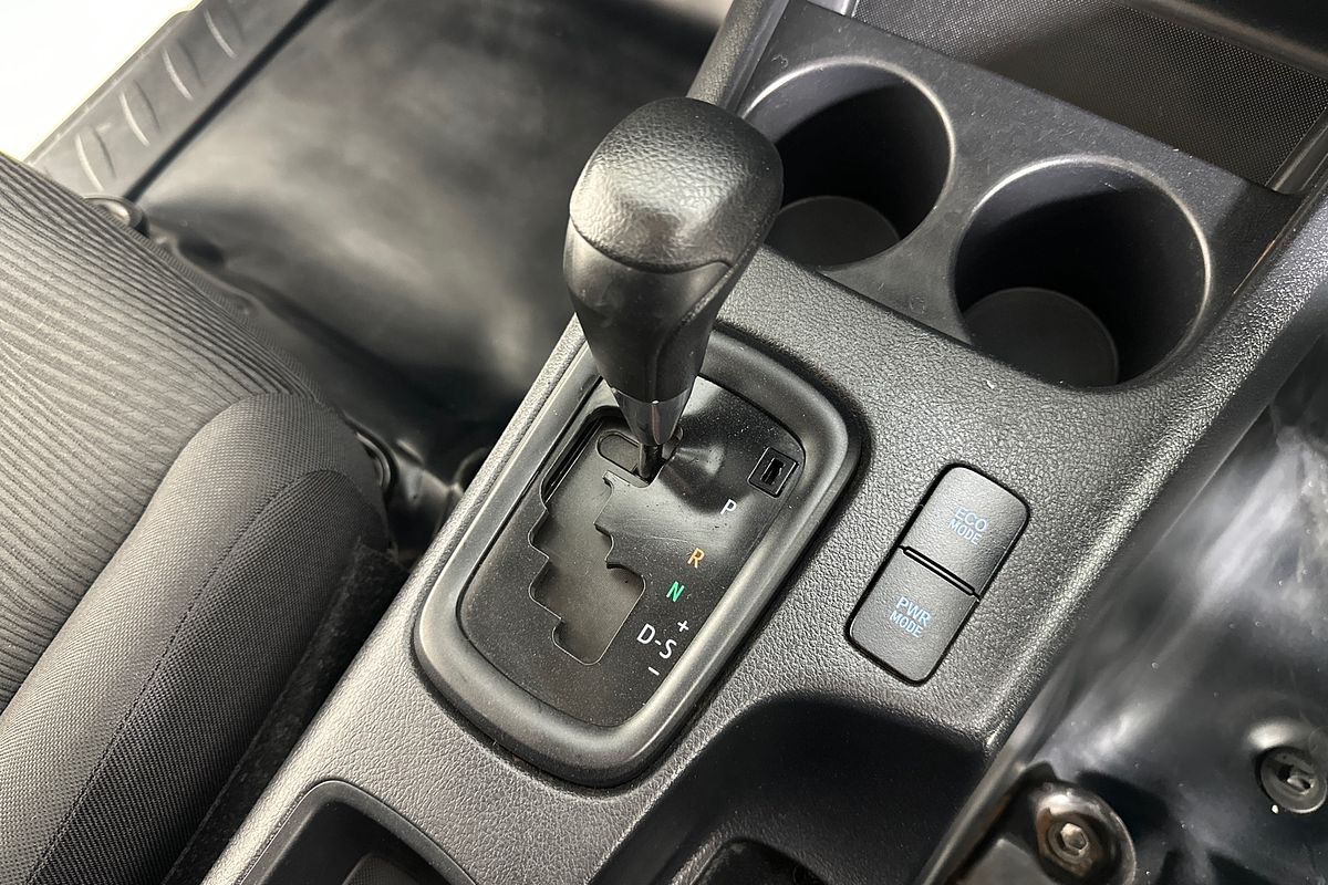 2019 Toyota HILUX SR (4x4) GUN126R MY19 4X4