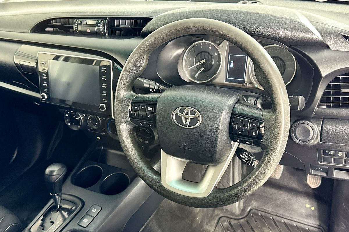 2021 Toyota HILUX SR (4x4) GUN126R FACELIFT 4X4