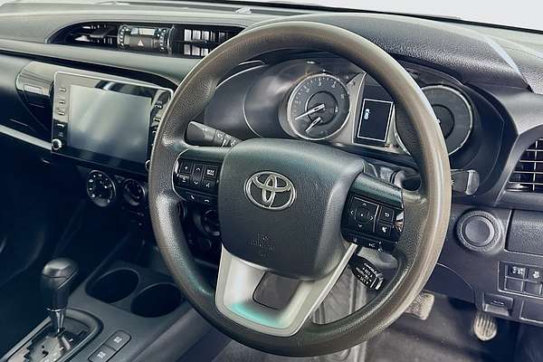 2021 Toyota HILUX SR (4x4) GUN126R 4X4