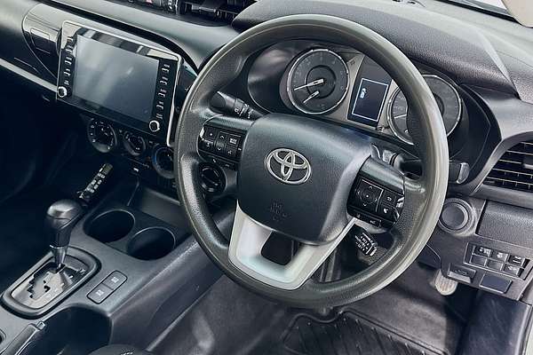 2021 Toyota HILUX SR (4x4) GUN126R 4X4