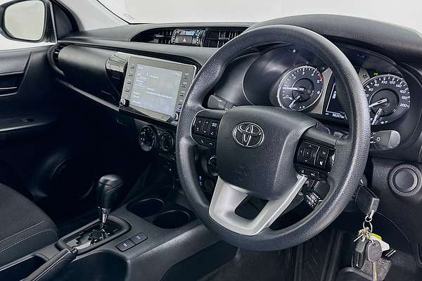 2023 Toyota HILUX SR (4x4) GUN126R 4X4