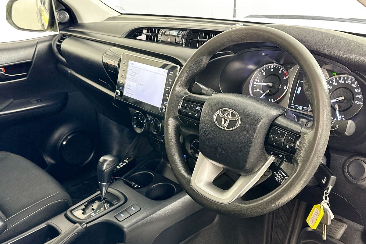 2022 Toyota HILUX SR (4x4) GUN126R 4X4