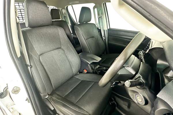 2022 Toyota HILUX SR (4x4) GUN126R 4X4