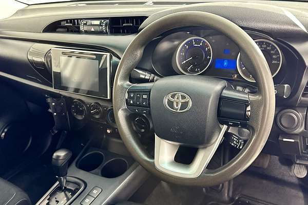 2019 Toyota HILUX SR (4x4) GUN126R MY19 4X4