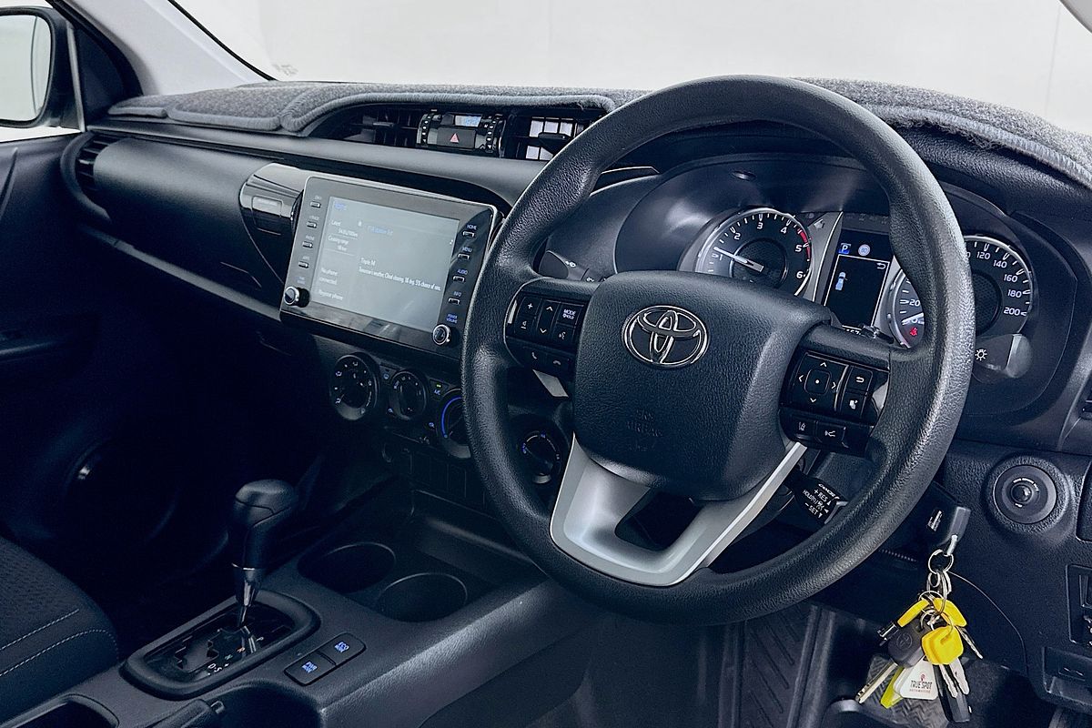 2021 Toyota HILUX SR (4x4) GUN126R 4X4
