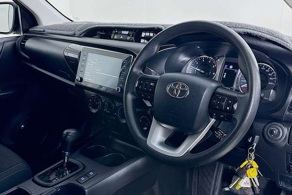 2021 Toyota HILUX SR (4x4) GUN126R 4X4