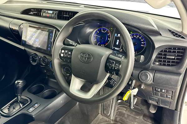 2020 Toyota HILUX SR (4x4) GUN126R MY19 UPGRADE 4X4