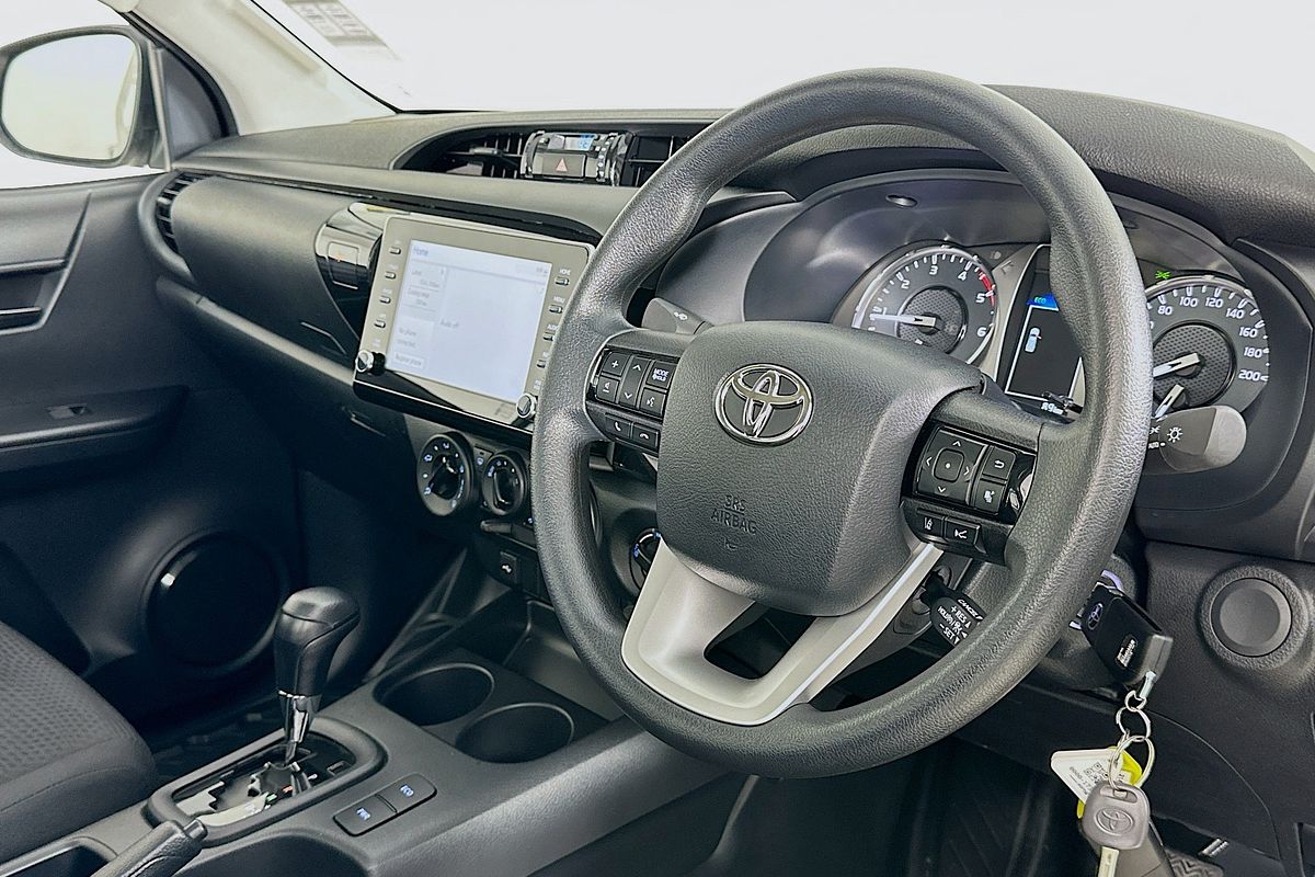 2024 Toyota HILUX SR (4x4) GUN126R 4X4