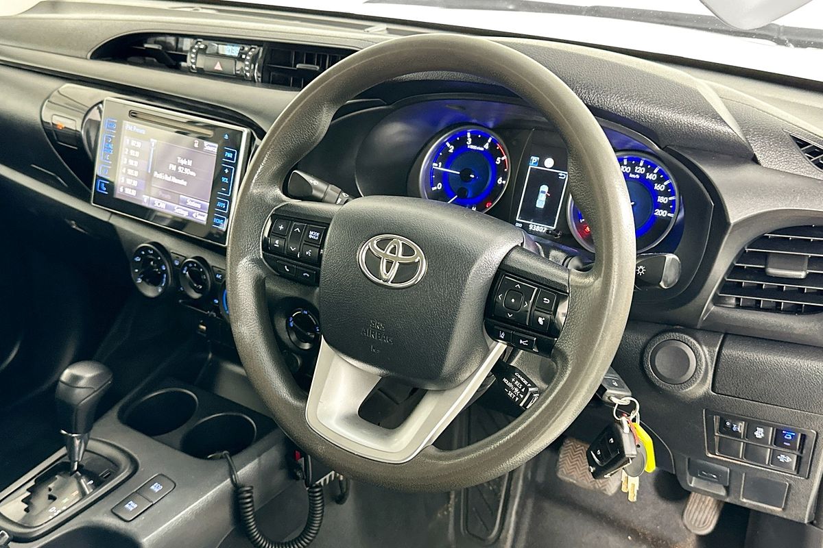 2019 Toyota HILUX SR (4x4) GUN126R MY19 4X4