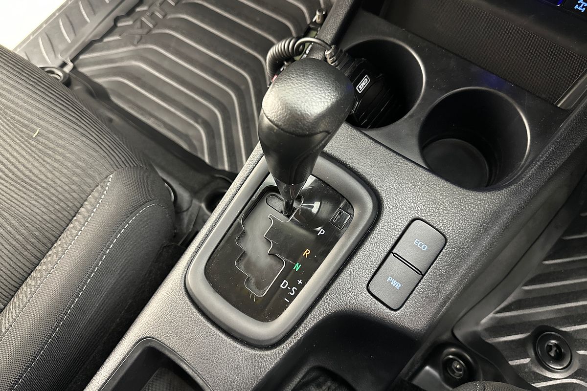 2022 Toyota Hilux SR (4x4) GUN126R 4X4