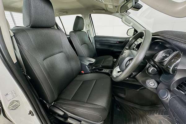 2022 Toyota HILUX SR HI-RIDER (4x2) GUN136R REAR WHEEL DRIVE