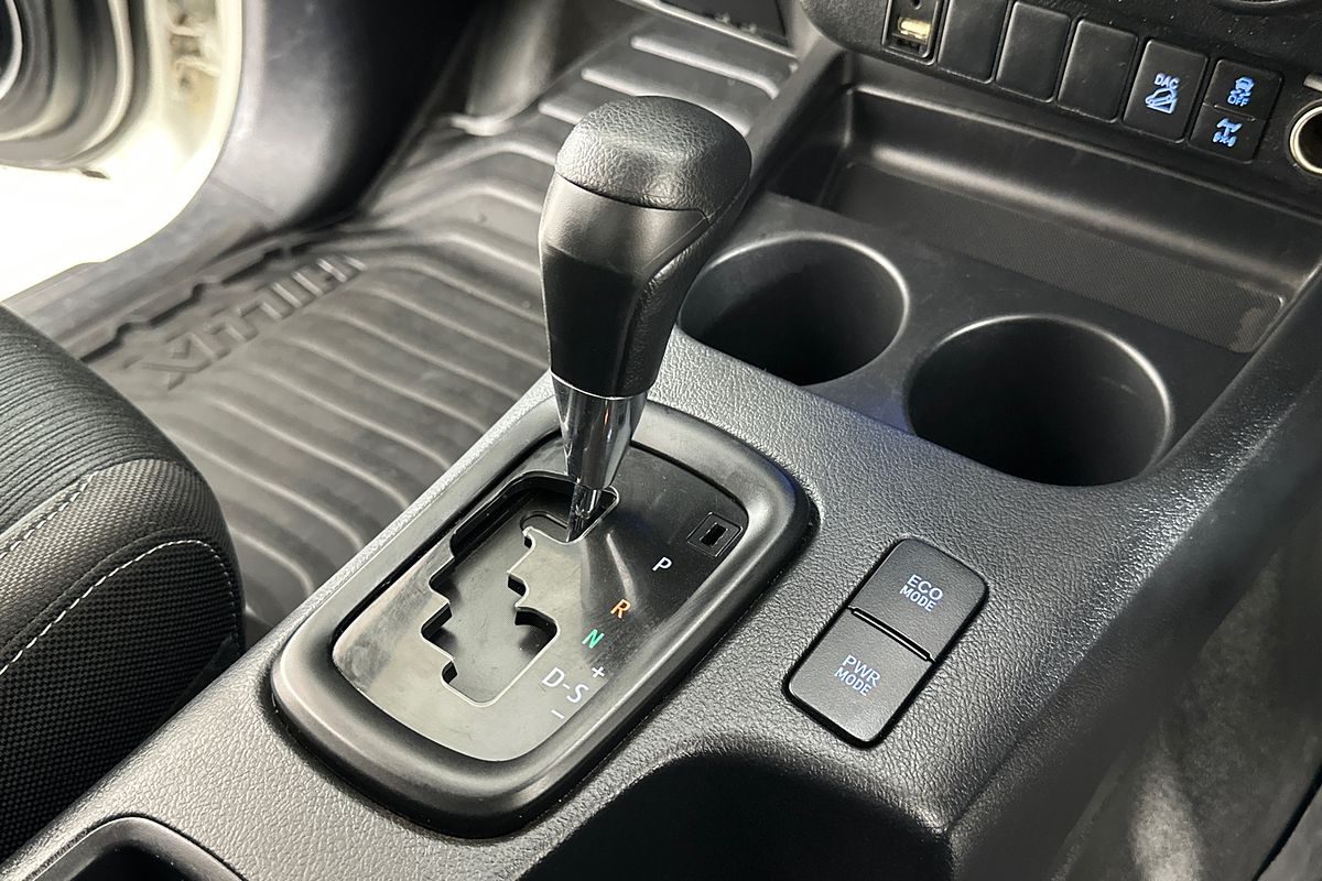 2021 Toyota HILUX SR (4x4) GUN126R 4X4