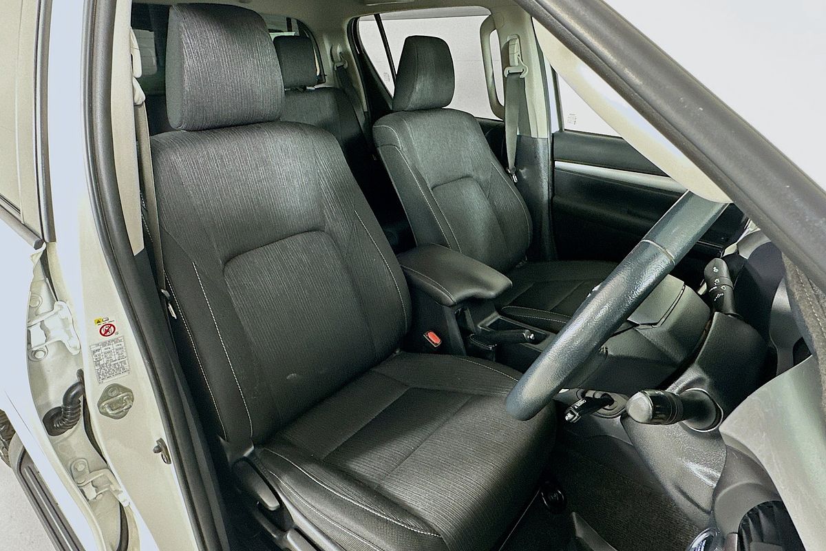 2019 Toyota HILUX SR5 (4x4) GUN126R MY19 4X4