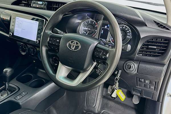 2022 Toyota HILUX SR (4x4) GUN126R 4X4