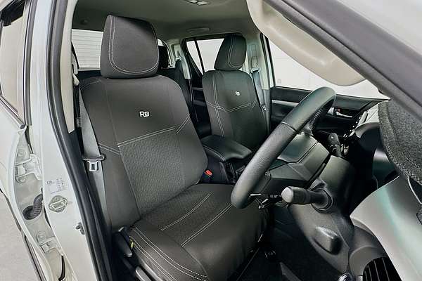 2022 Toyota HILUX SR5 (4x4) GUN126R 4X4