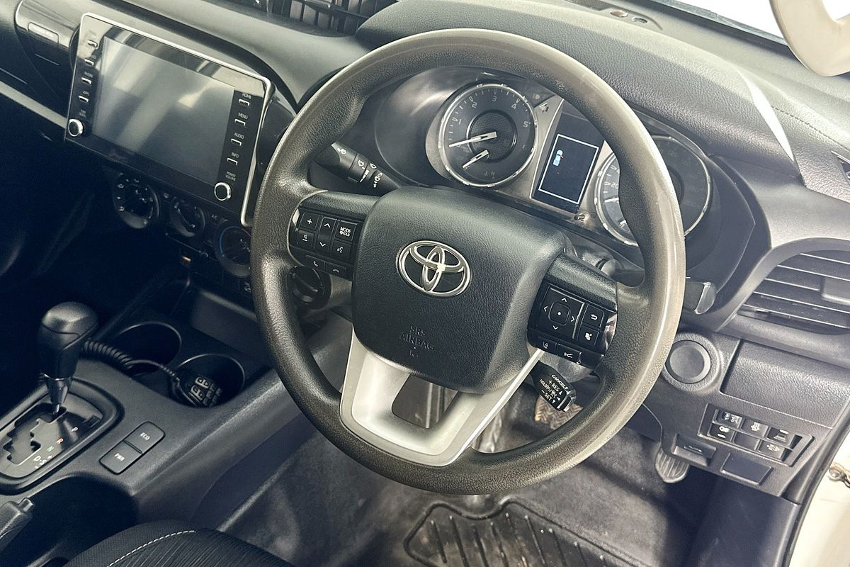 2022 Toyota HILUX SR (4x4) GUN126R 4X4