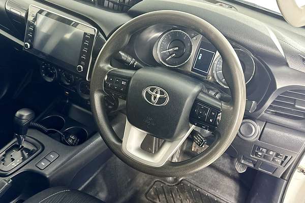 2022 Toyota HILUX SR (4x4) GUN126R 4X4