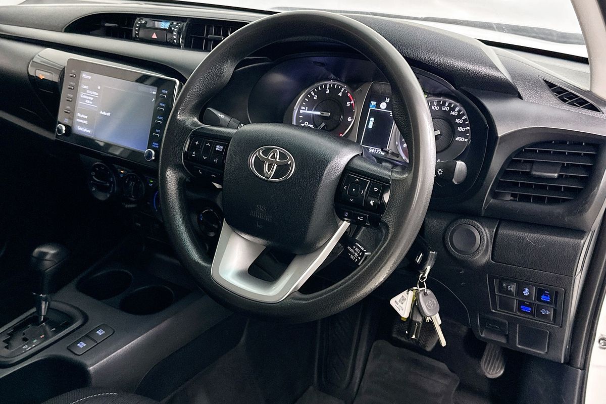 2021 Toyota HILUX SR (4x4) GUN126R 4X4