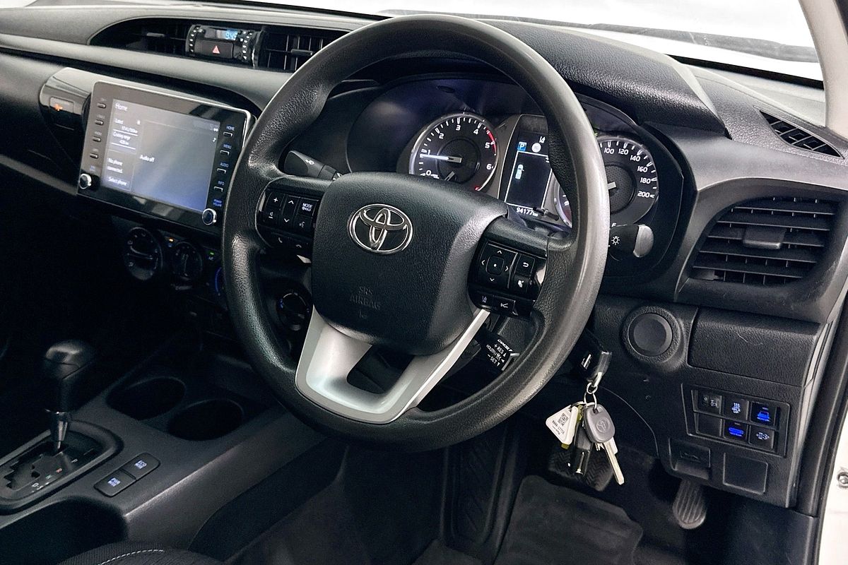 2021 Toyota HILUX SR (4x4) GUN126R 4X4