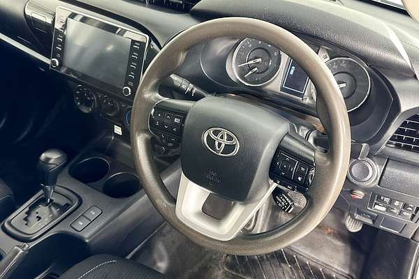 2023 Toyota HILUX SR (4x4) GUN126R 4X4