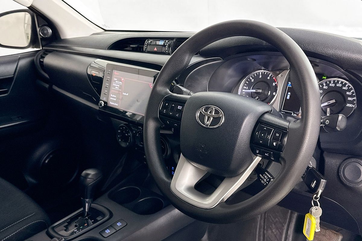 2021 Toyota HILUX SR (4x4) GUN126R 4X4
