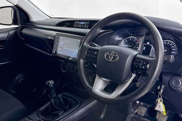2022 Toyota HILUX SR (4x4) GUN126R 4X4