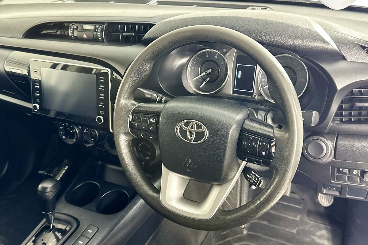 2022 Toyota HILUX SR (4x4) GUN126R 4X4
