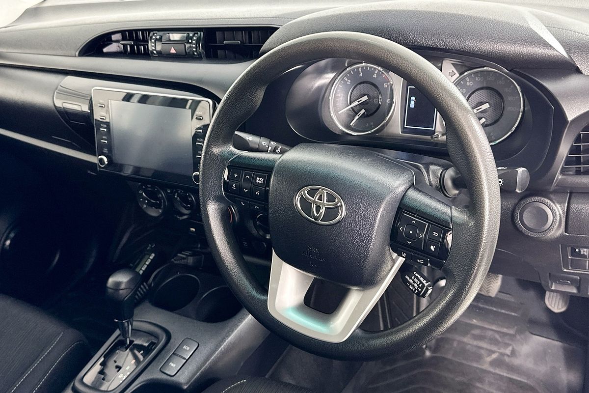 2022 Toyota HILUX SR (4x4) GUN126R 4X4