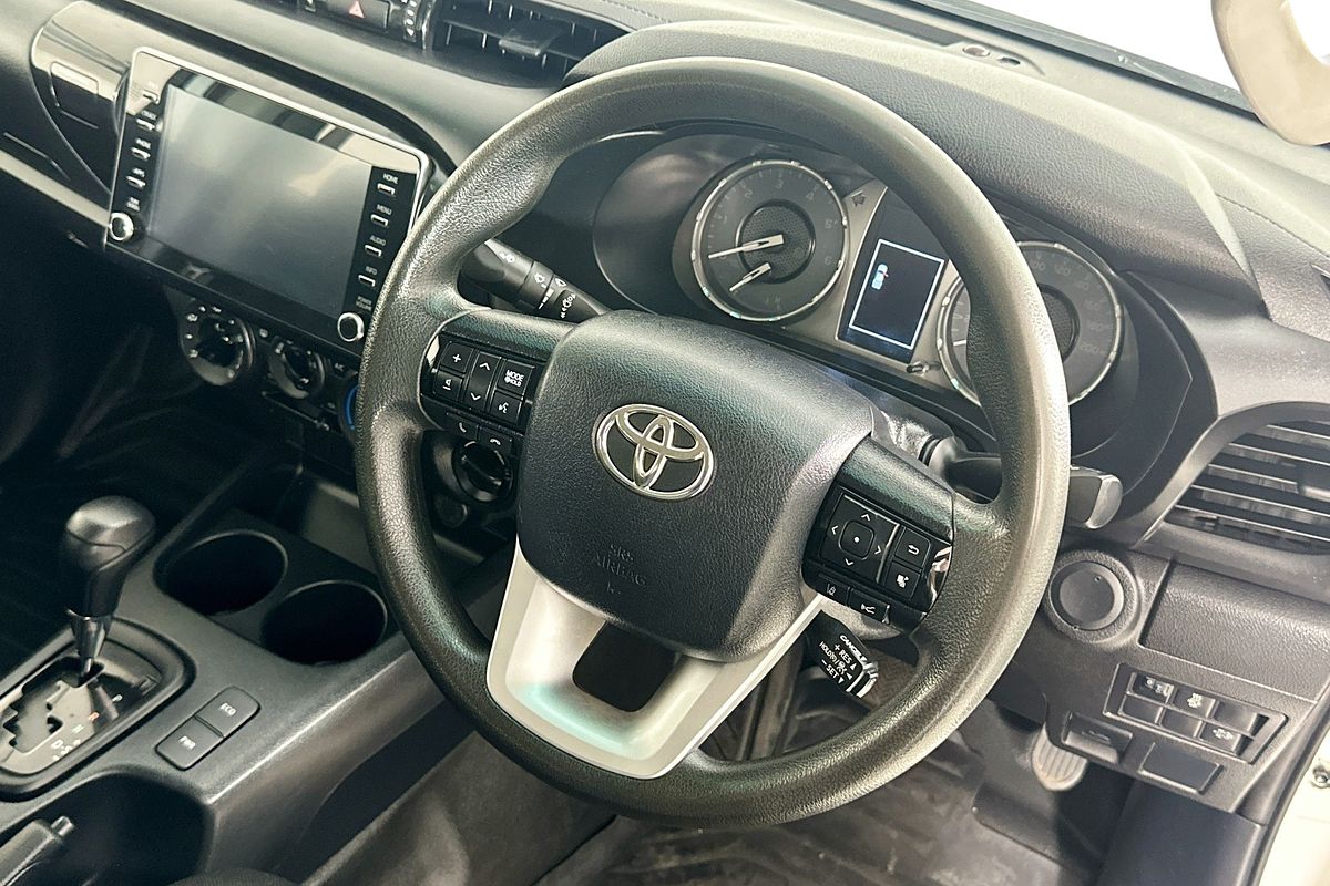2022 Toyota HILUX SR (4x4) GUN126R 4X4