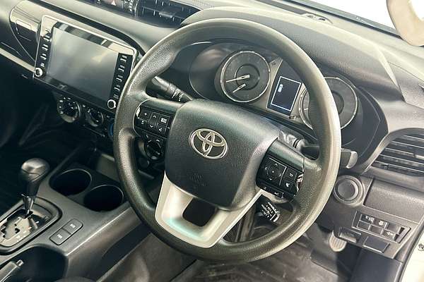 2022 Toyota HILUX SR (4x4) GUN126R 4X4