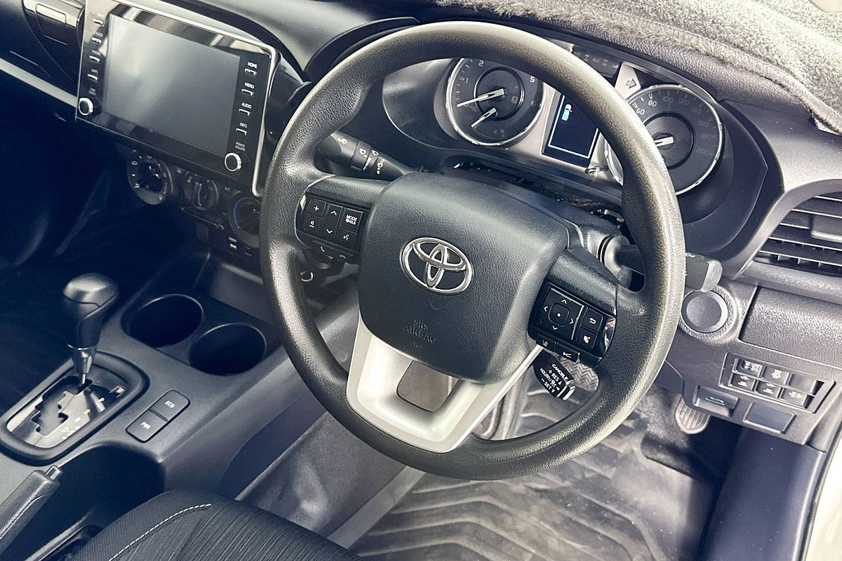 2022 Toyota HILUX SR (4x4) GUN126R 4X4