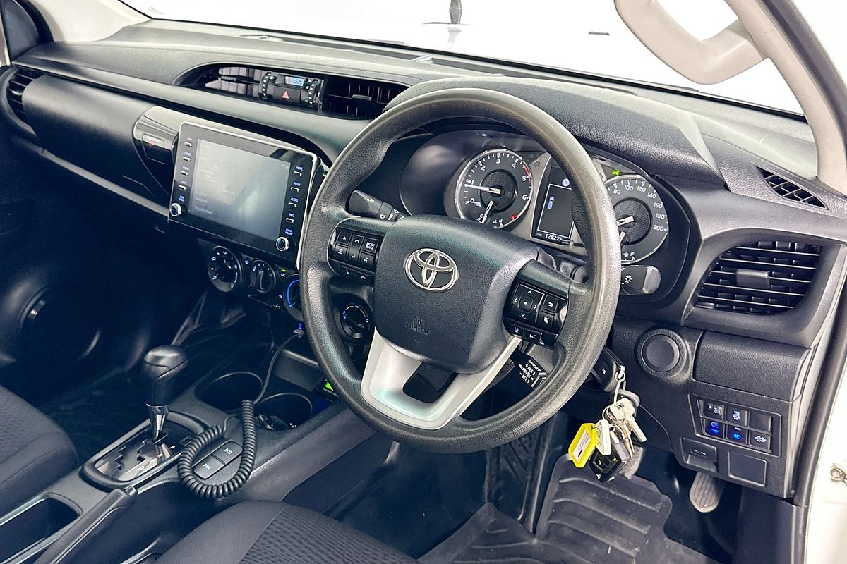 2022 Toyota HILUX SR (4x4) GUN126R 4X4