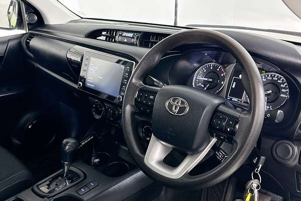2022 Toyota HILUX SR (4x4) GUN126R 4X4