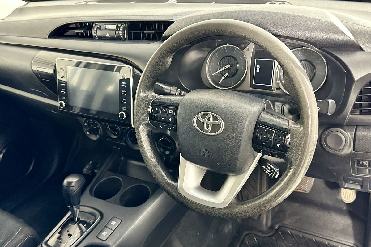 2021 Toyota HILUX SR (4x4) GUN126R 4X4