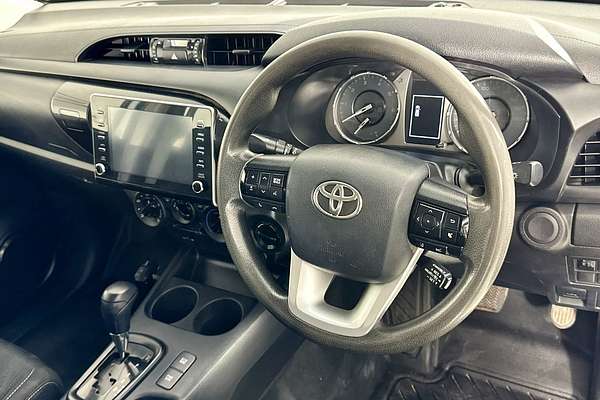 2021 Toyota HILUX SR (4x4) GUN126R 4X4