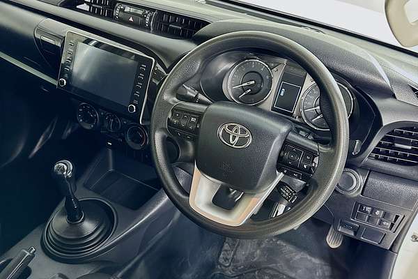 2020 Toyota HILUX WORKMATE HI-RIDER GUN135R FACELIFT 4x2
