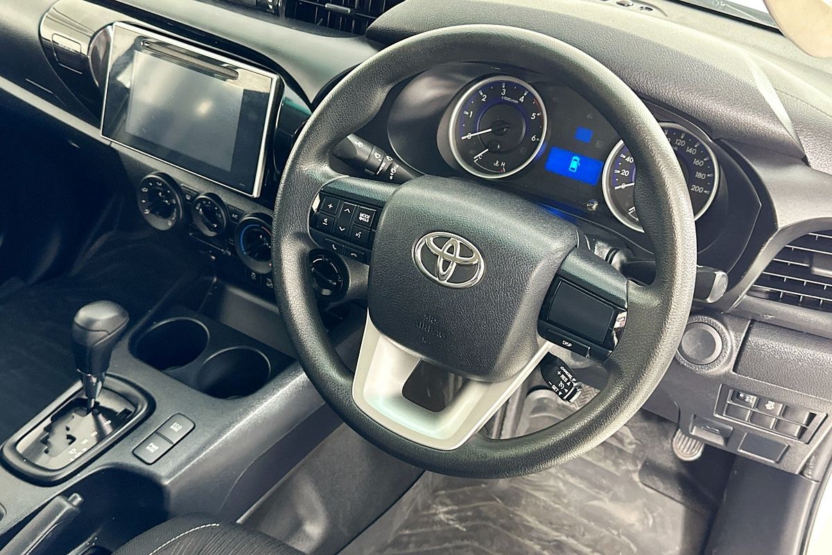 2018 Toyota HILUX SR (4x4) GUN126R MY17 4X4
