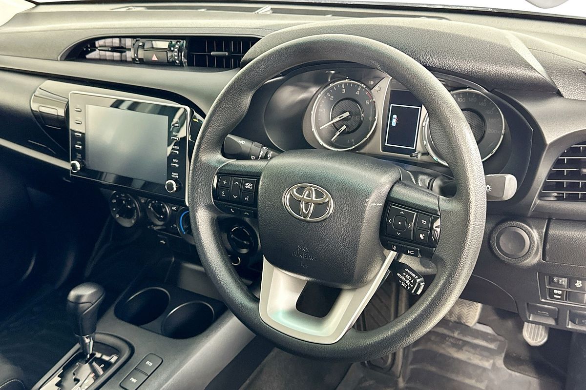 2024 Toyota HILUX SR (4x4) GUN126R 4X4