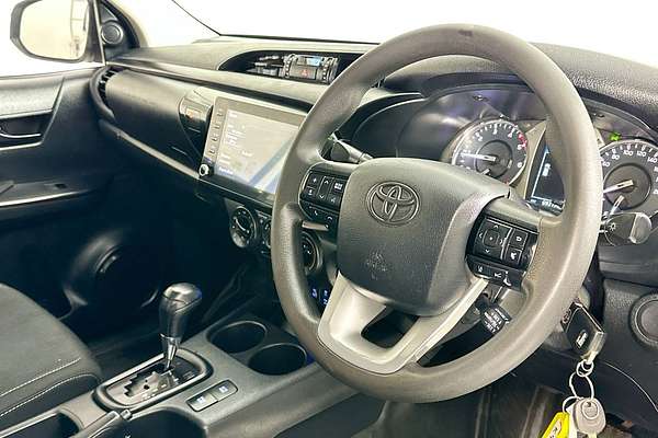 2021 Toyota HILUX SR (4x4) GUN126R 4X4
