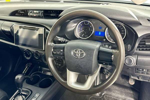 2018 Toyota HILUX SR (4x4) GUN126R MY17 4X4