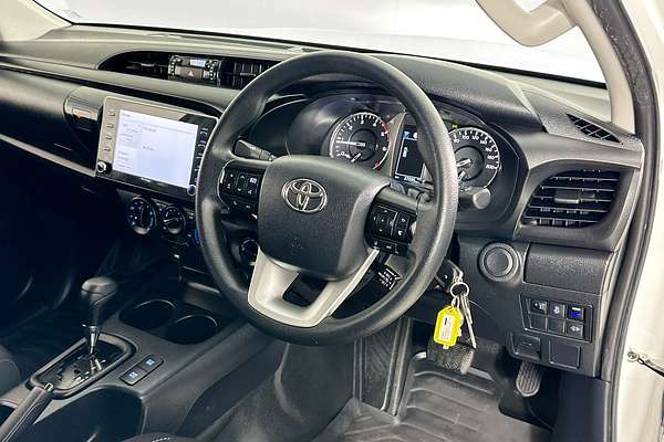 2021 Toyota HILUX SR (4x4) GUN126R 4X4