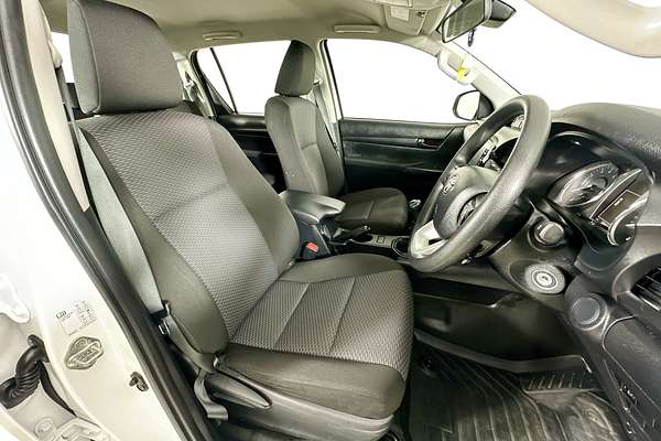 2022 Toyota HILUX WORKMATE (4x2) TGN121R REAR WHEEL DRIVE