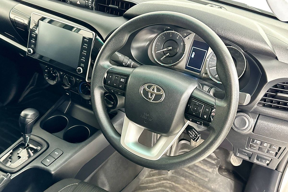 2024 Toyota HILUX SR (4x4) GUN126R 4X4